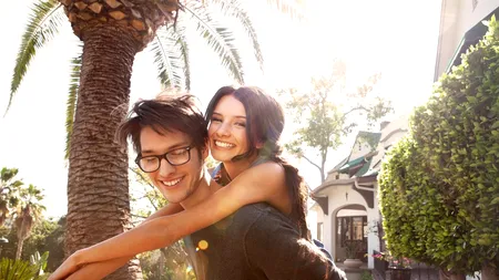 Femeile trăiesc cu aproape șapte ani mai mult decât bărbații