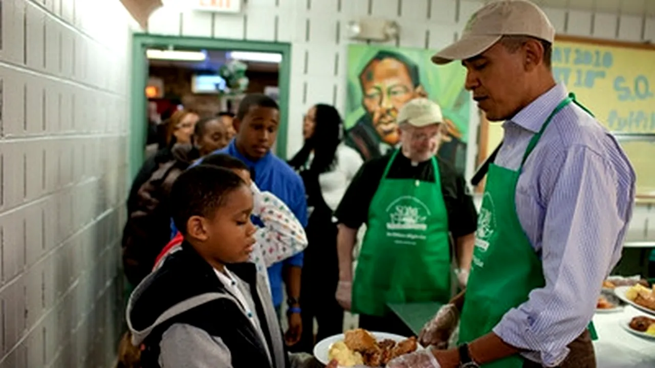 Barack Obama a fost confundat cu un ospătar. Experiențele președintelui american cu rasismul