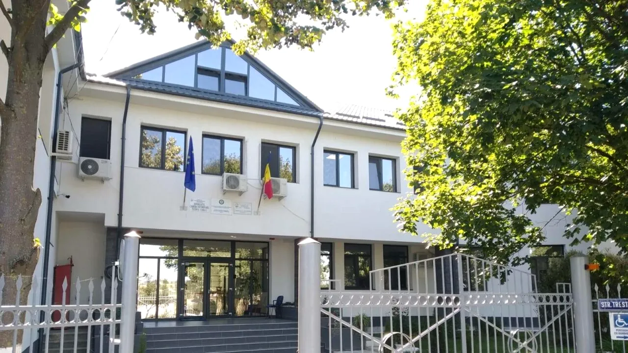 Restaurantul de la Negrești, unde s-au îmbolnăvit mai mulți membri ai ansamblurilor populare, închis de DSVSA Vaslui