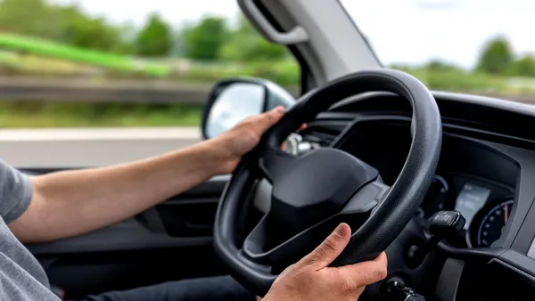 Avertisment MAE: Restricții de circulație în Ungaria de Paște pentru o anumită categorie de vehicule. Ce trebuie să știe șoferii români