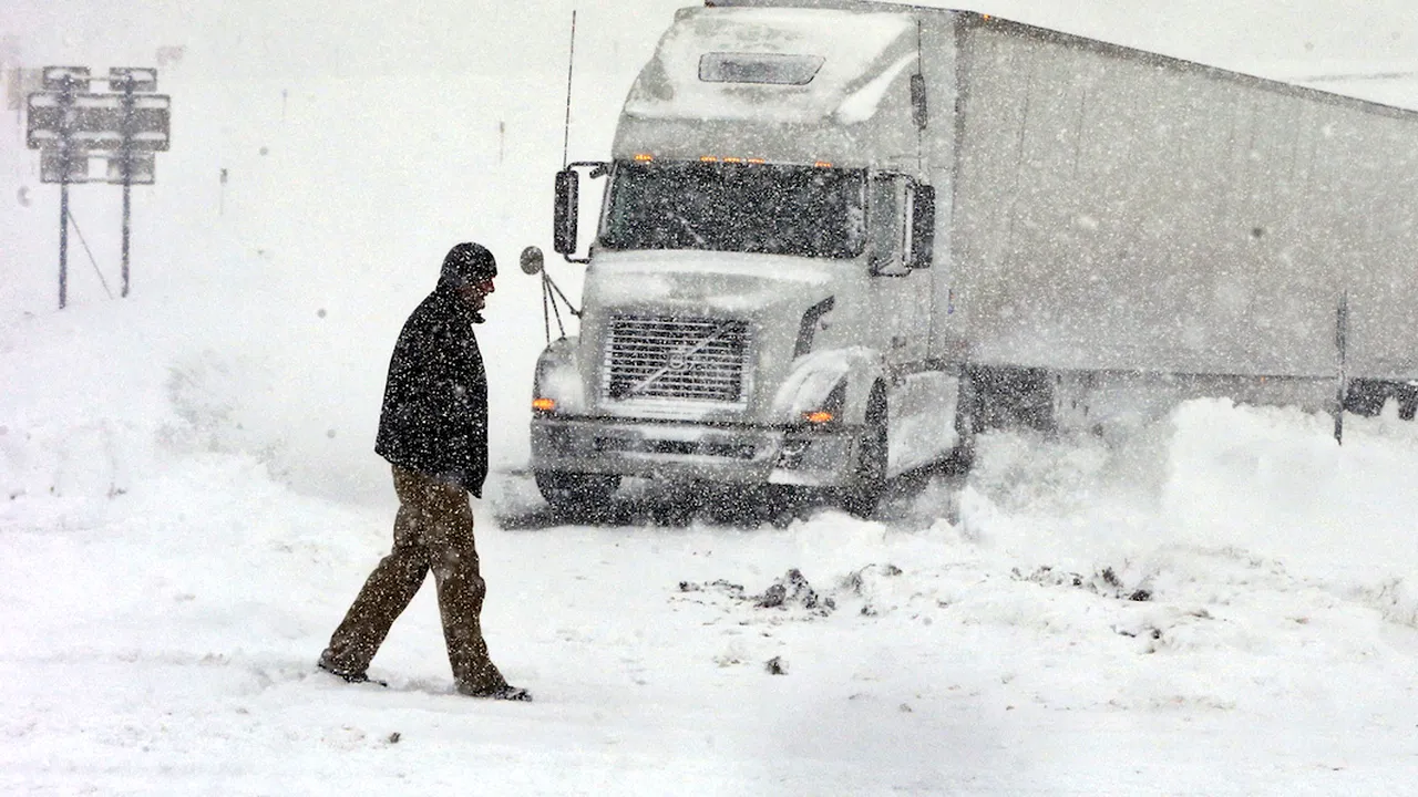 Avertisment MAE privind condițiile meteorologice din statul american New York
