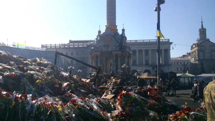 Noi tensiuni în Kiev. Activiști naționaliști ucraineni instalează corturi în Piața Maidan și cer demisia Guvernului