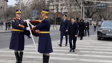Nicușor Dan a depus o coroană de flori la Monumentul dedicat memoriei victimelor Revoluției din 1989