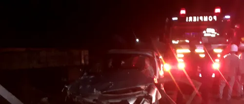 VIDEO | Accident cumplit în Argeș. Un șofer a murit după ce s-a izbit cu mașina de un stâlp