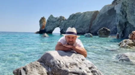 Cosmin Seleși, după vacanța în Thassos: Nu-mi permit să mă duc la mare la noi pe litoral. De pe 15 iulie o cameră la trei stele e 300 de euro, fără masă