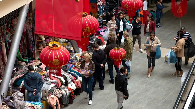 Un cetățean chinez cu magazin în Dragonul Roșu a încercat să mituiască doi inspectori de la „DNA-ul Fiscului