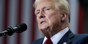 <span style='background-color: #00036d; color: #fff; ' class='highlight text-uppercase'>EXTERNE</span> FBI investighează posibilele ATACURI cibernetice orchestrate de Iran în care s-ar fi furat „documente sensibile” din campania lui Trump