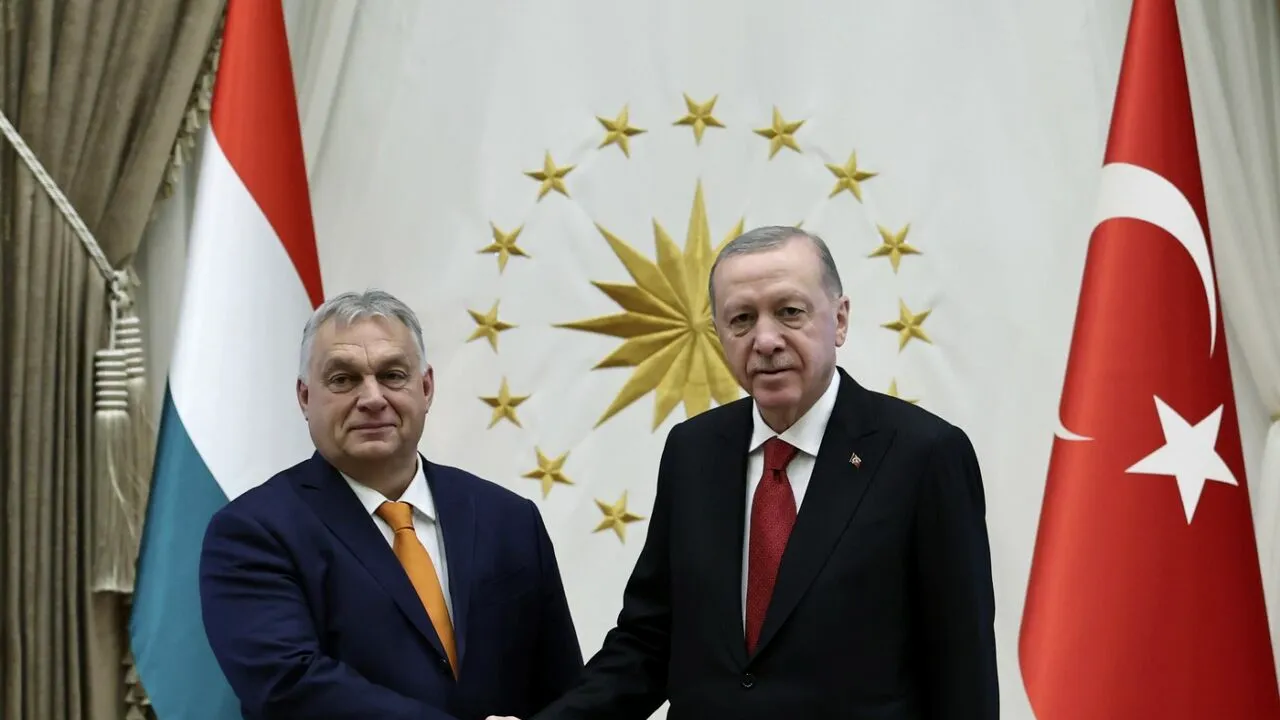 Recep Erdogan a discutat cu Viktor Orban și vrea ca Turcia să colaboreze cu Uniunea Europeană pentru reconstrucția SIRIEI