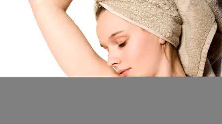 Transpirația excesivă este o afecțiune care se poate trata. Care sunt remediile