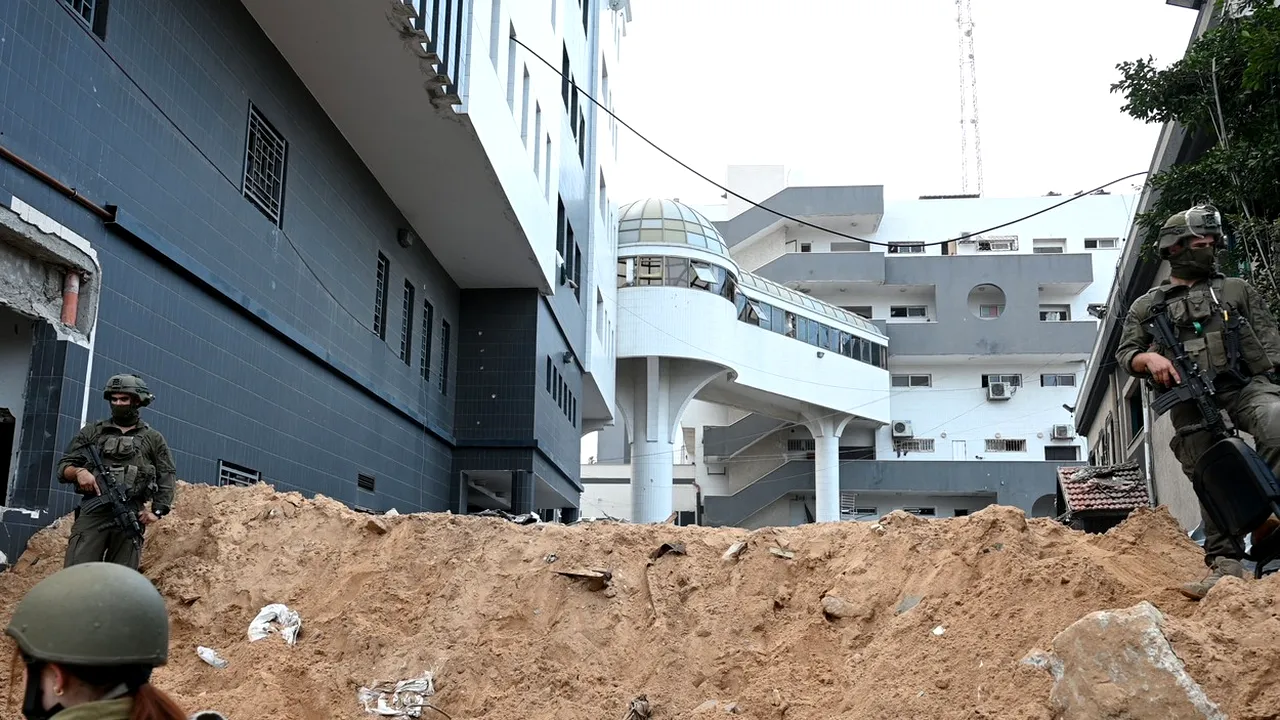 ULTIMA ORĂ | IDF l-a ARESTAT pe Mohammad Abu Salmiya, directorul spitalului Al Shifa din Gaza: „La acest moment este interogat de Shin Bet”