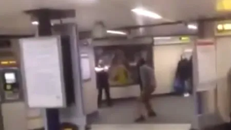 Atac TERORIST la  Londra: scene de groază într-o stație de metrou