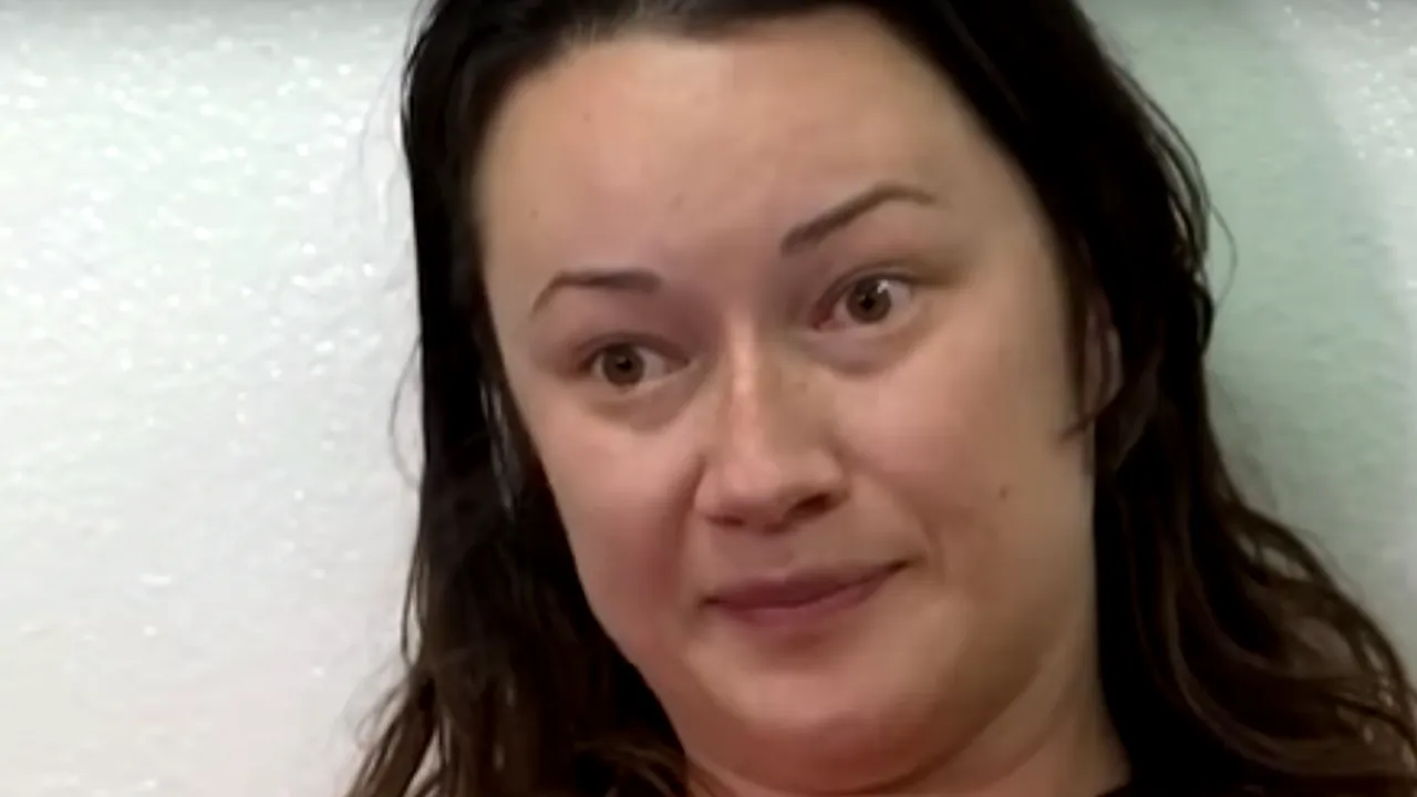 O femeie a fost arestată după ce i-a trimis unui bărbat 65.000 de mesaje