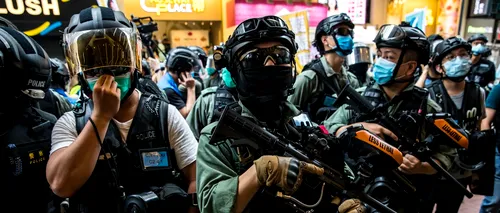 TENSIUNI. Poliția din Hong Kong a operat prima arestare în baza noii legi a securității