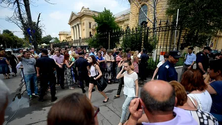 4,5 candidați pe un loc la Medicină. De ce ar vrea un tânăr să devină doctor în România: 