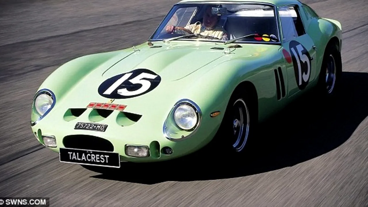 RECORD. Cu cât s-a vândut cea mai scumpă mașină din lume