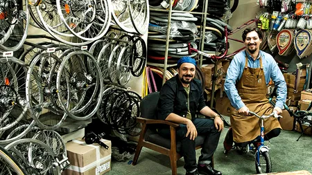 Cum au transformat doi tineri nostalgia românilor într-o afacere de milioane de euro