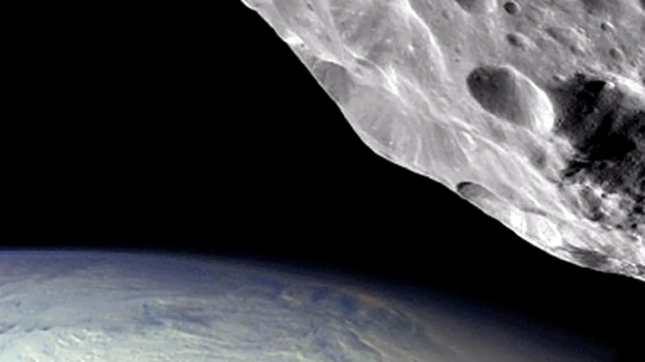 Un asteroid URIAȘ s-a intersectat cu orbita Lunii. Anunțul făcut de NASA