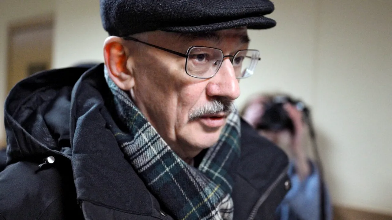 Oleg Orlov, cel mai cunoscut activist pentru drepturile omului din Rusia, CONDAMNAT la 2,5 ani de închisoare pentru că a criticat invazia din Ucraina