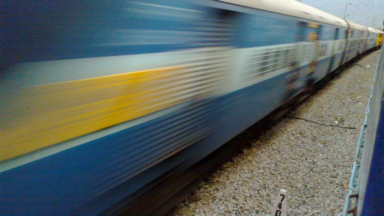 Încă o victimă a inconștienței. Copil electrocutat după ce s-a urcat pe un tren ca să-și facă un SELFIE