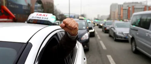 Șoferii de taxi francezi protestează în masă, perturbând activitatea marilor orașe