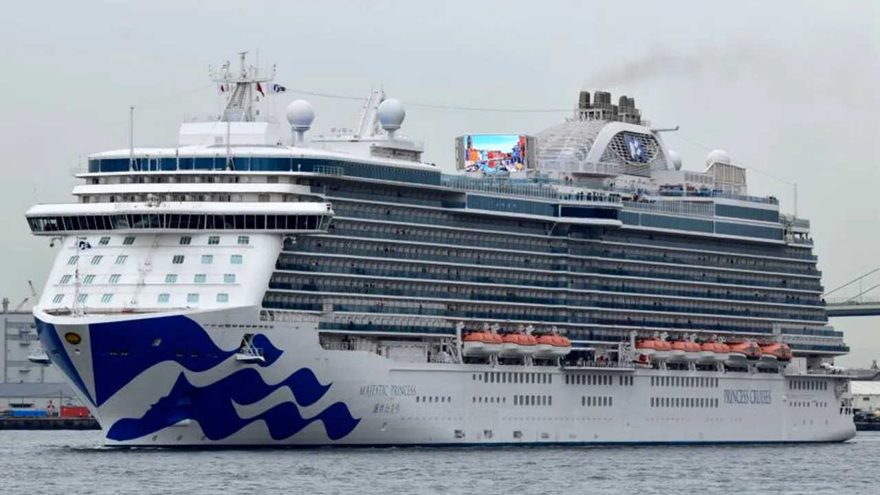 Focar de COVID-19 pe o navă de croazieră. Ce s-a întâmplat cu cei 800 de pasageri infectați