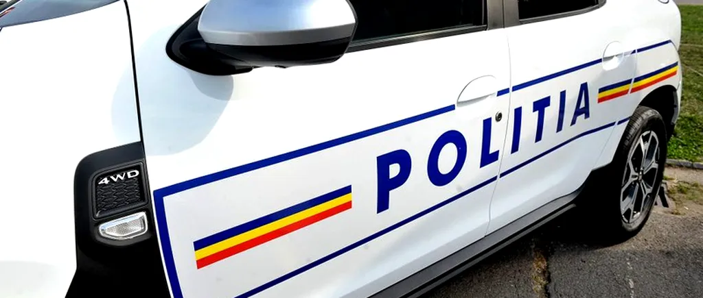 Accident în Constanța comis de un polițist care s-a urcat băut la volan. El și colegul său au ajuns de urgență la spital după ce au intrat cu mașina într-un copac