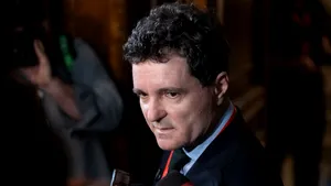 Andreea Raicu, Delia și Ioana Ginghină și-au declarat susținerea pentru Nicușor Dan. În urmă cu 10 ani l-au susținut pe Klaus Iohannis