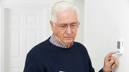 Cum reduci FACTURA la căldură iarna și să menții temperatura constantă în locuință. De ce nu e bine să închizi centrala când ești plecat de acasă