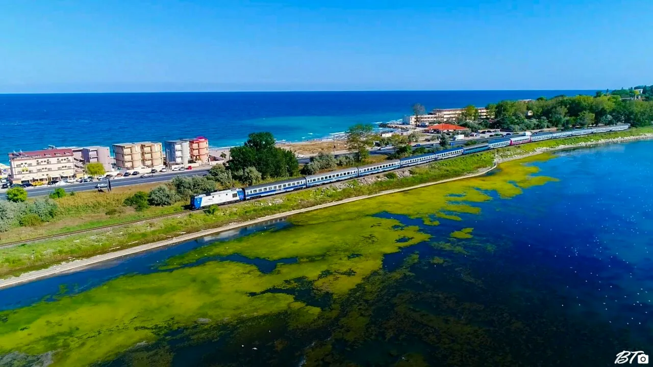 „Trenurile Soarelui” vor circula și în acest an. Peste 50 de garnituri vor asigura legătura între litoral și marile orașe / Cât costă BILETELE