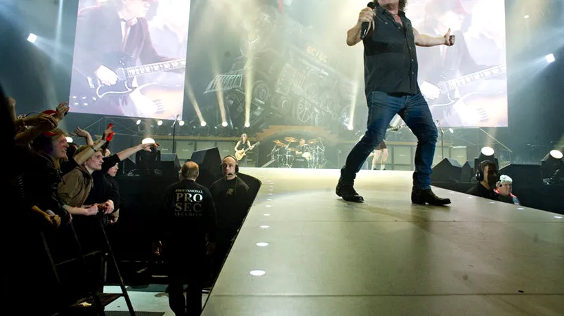 Trupa AC/DC va susține 40 de concerte în 2014