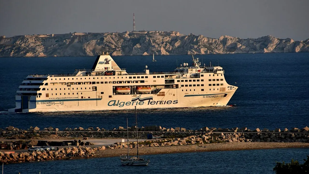 Algeria întâmpină probleme în TRANSPORTUL maritim de pasageri