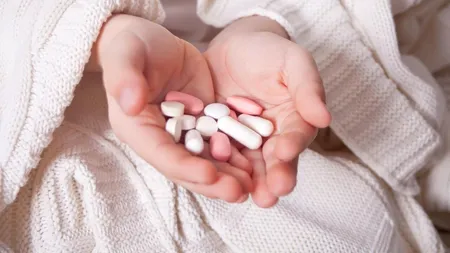 Avertismentul dr. Emilian Popovici pentru părinți: MEDICAMENTELE „banale” considerate sigure pentru adulți pot fi toxice pentru copii