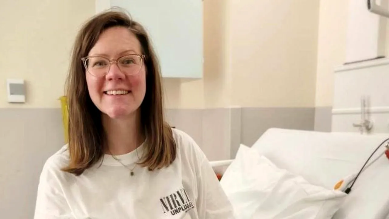 A trăit timp de 20 de ani cu o tumoră pe creier care tot creștea. Femeia a crezut că are doar niște migrene obișnuite