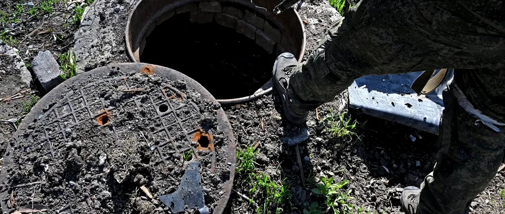 Mai mulți soldați ruși au intrat într-o canalizare murdară, pentru a-i surprinde pe ucraineni. La ieșire au avut parte de o „surpriză”