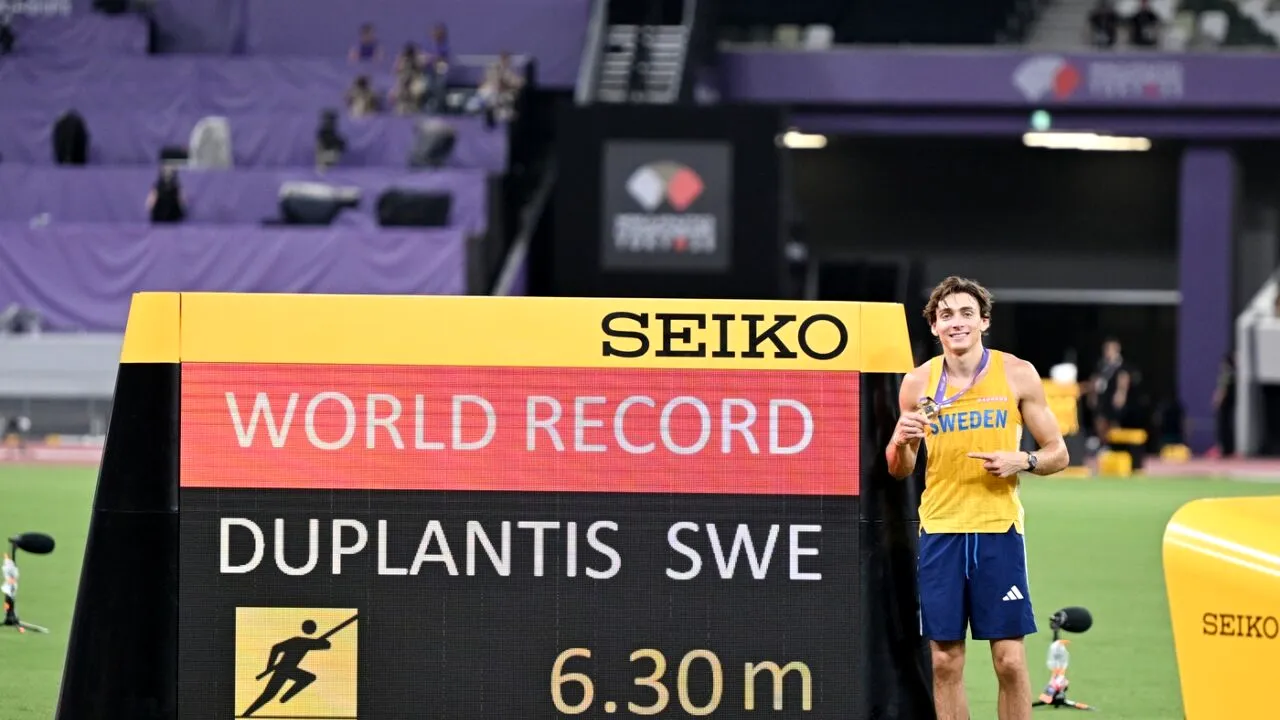 Un atlet suedez a stabilit RECORDUL mondial la săritura cu prăjina