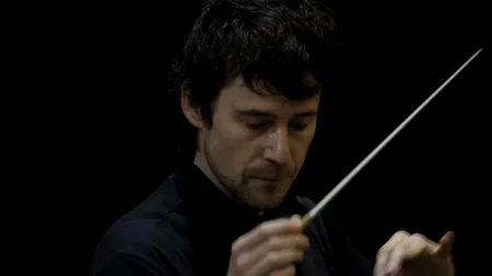 Violonista Cristina Anghelescu și fiica sa, Ioana Cristina Goicea, vor concerta la Sala Radio. Dirijorul francez Olivier Robe, invitat special