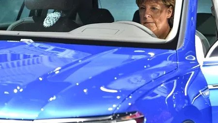 Angela Merkel, implicată în scandalul de la Volkswagen. Opoziția o acuză că a mușamalizat totul
