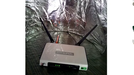 De ce trebuie să pui folie de aluminiu pe routerul wireless. Trucul genial și extrem de IEFTIN