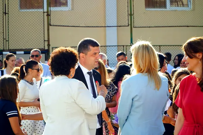 Miruță retrăiește emoția primei zile de școală: 