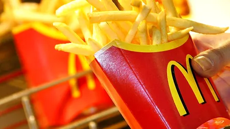 Și-a comandat o porție de cartofi prăjiți de la McDonald's, apoi s-a așezat la masă. Ce a descoperit în următoarele secunde: ''Nu mai mănânc niciodată aici!''