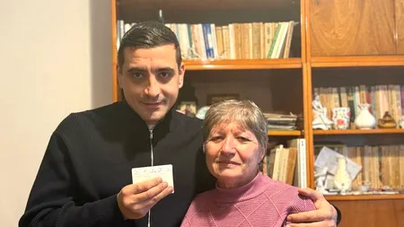 George Simion, alături de mama sa, mesaj de unitate pentru București: Dacă nu ieșim azi la vot, nu avem de ce să ieșim la proteste apoi
