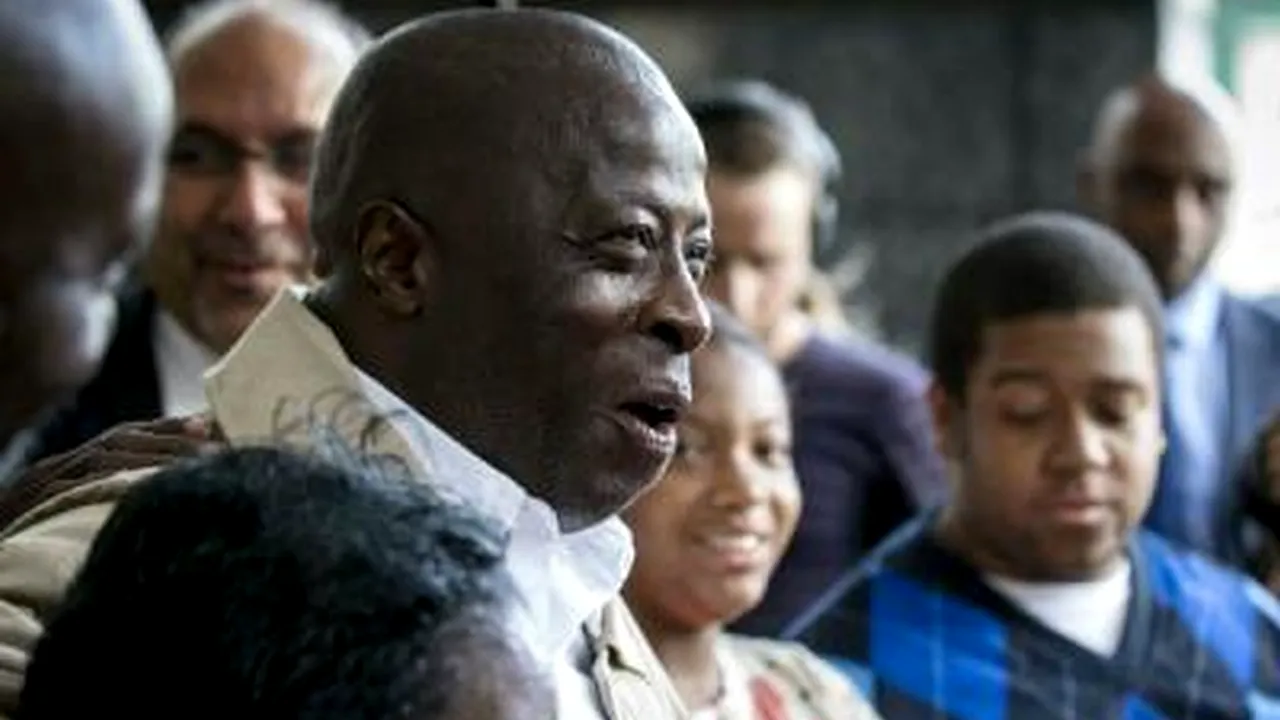 Un american închis pentru crimă a fost declarat nevinovat și eliberat după 29 de ani