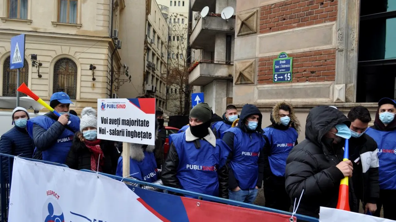 Bugetarii ies în stradă! Federația Publisind protestează în București, Giurgiu, Brăila și Vâlcea!