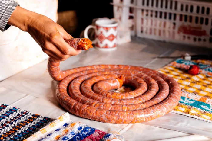 Cum prepari carnati de casa, sursa foto: Envato