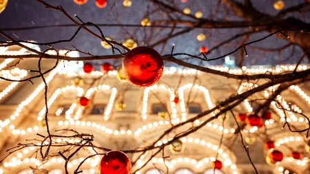 Orașul Madrid a îmbrăcat „straie” de iarnă. Capitala Spaniei a fost împodobită de Crăciun, cu 12 milioane de leduri