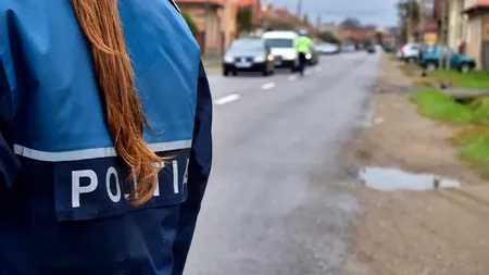 Ce a pățit femeia care a furat pistolul unei polițiste, în toaleta unei benzinării. Hoața avea gloanțe să împuște 15 oameni