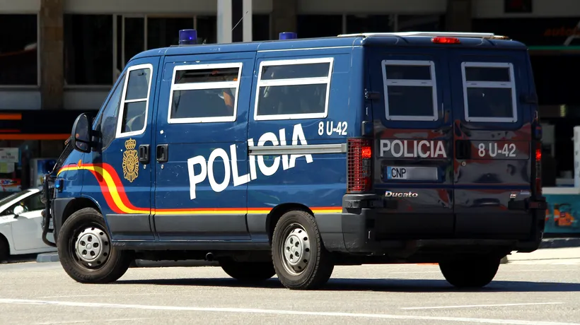 Atac armat în Barcelona. Doi polițiști au fost răniți