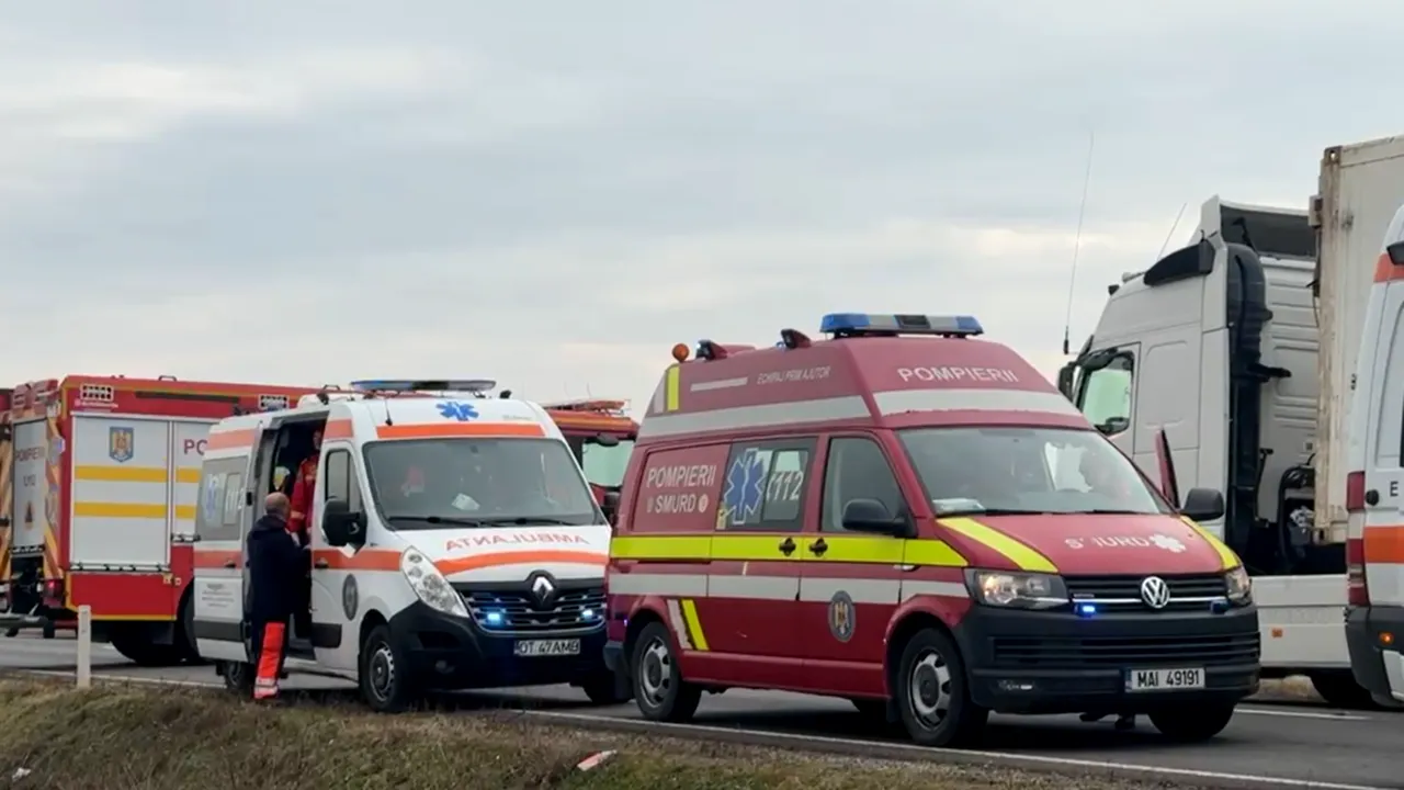 Accident mortal pe DN 1, în Sibiu, între un TIR și un autocar. O persoană și-a pierdut viața, iar alte 7 au fost rănite