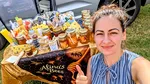 O româncă i-a cucerit pe britanici cu mierea ei naturală. Alina a învățat singură apicultura și în prezent are o afacere de succes