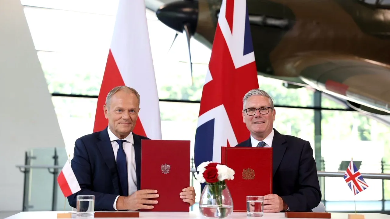 Polonia și Marea Britanie au semnat un tratat de apărare comună împotriva Rusiei. Europa se pregătește pentru o lume fără umbrela de apărare americană
